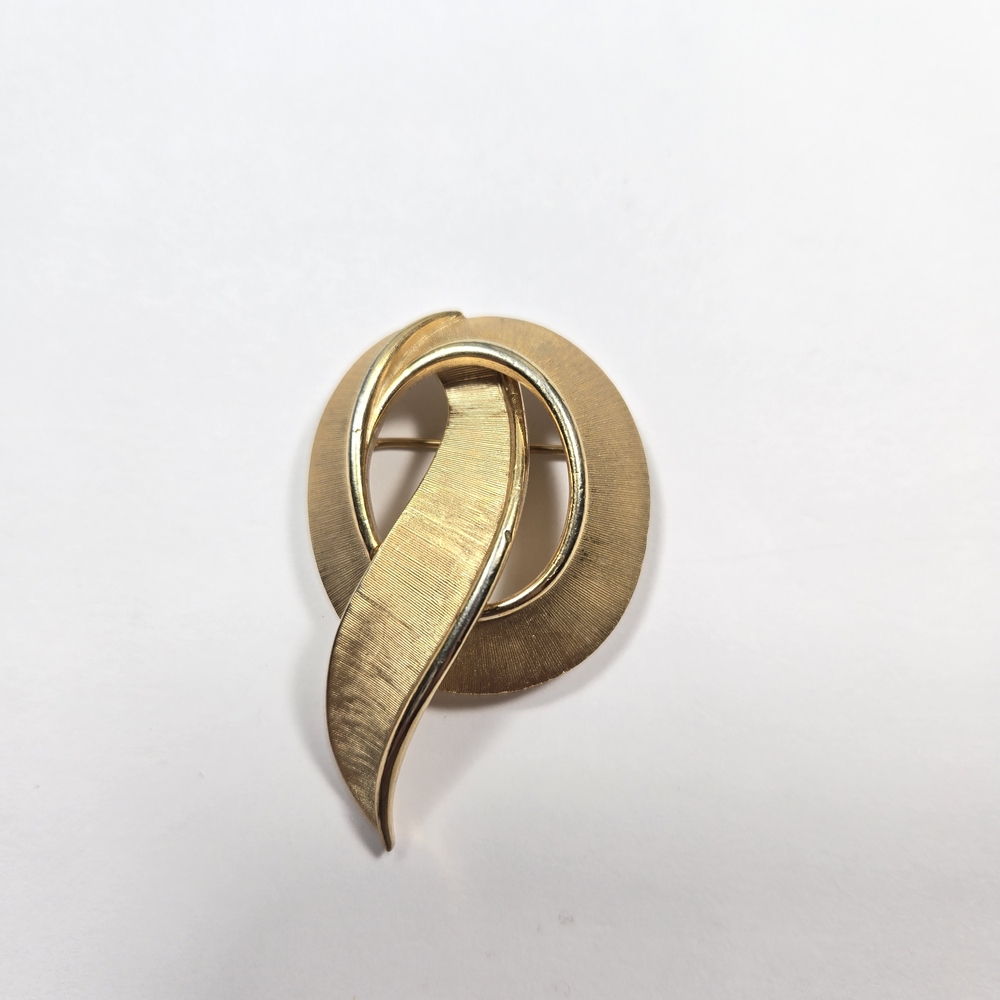 CROWN TRIFARI Vintage Gold-Tone Leaf Loop Brooch - Picture 2 of 7